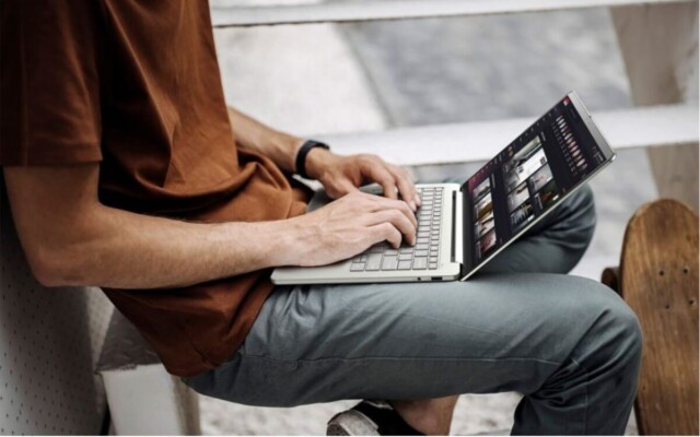 Acer lança rival do MacBook Neo com tela de 120 Hz e novo processador Intel