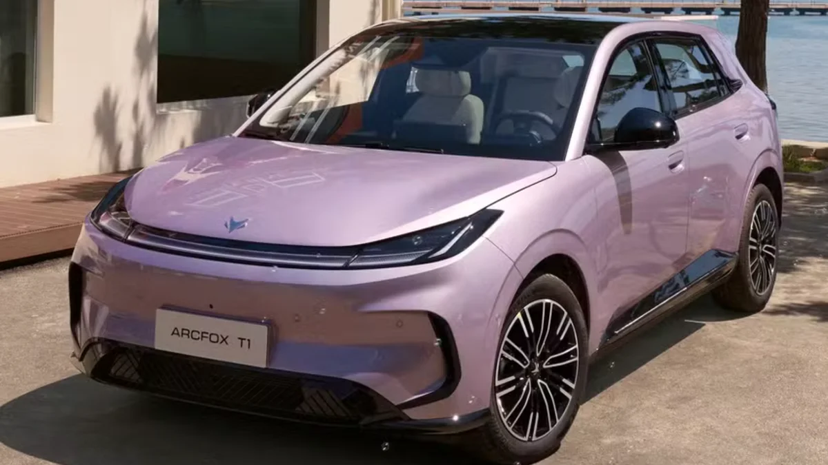 BAIC revela data da chegada de "pesadelo" do Dolphin Mini ao Brasil