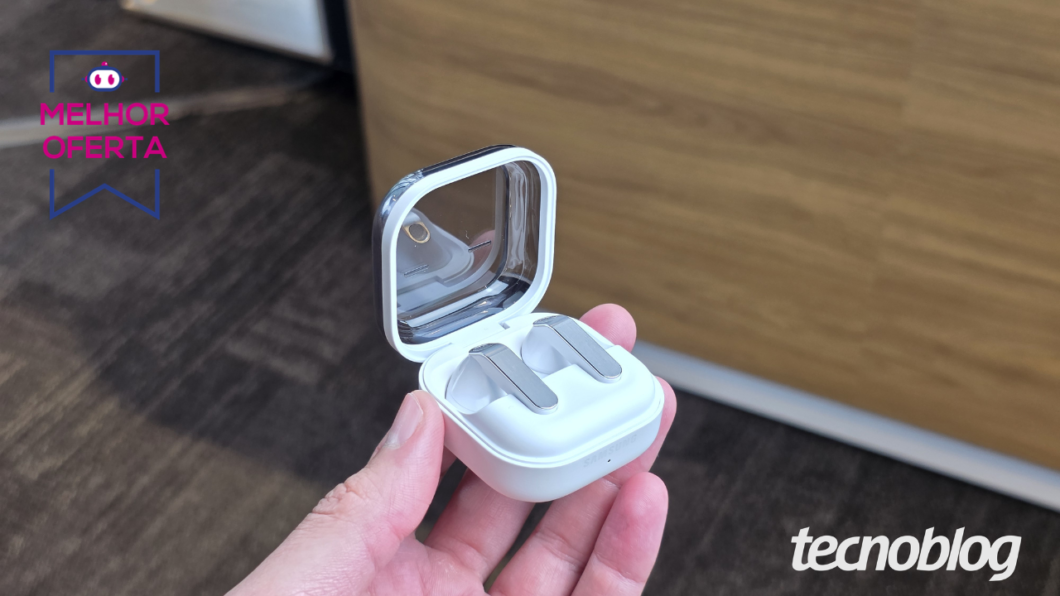 Galaxy Buds 4 com ANC cai para quase metade do preço em oferta