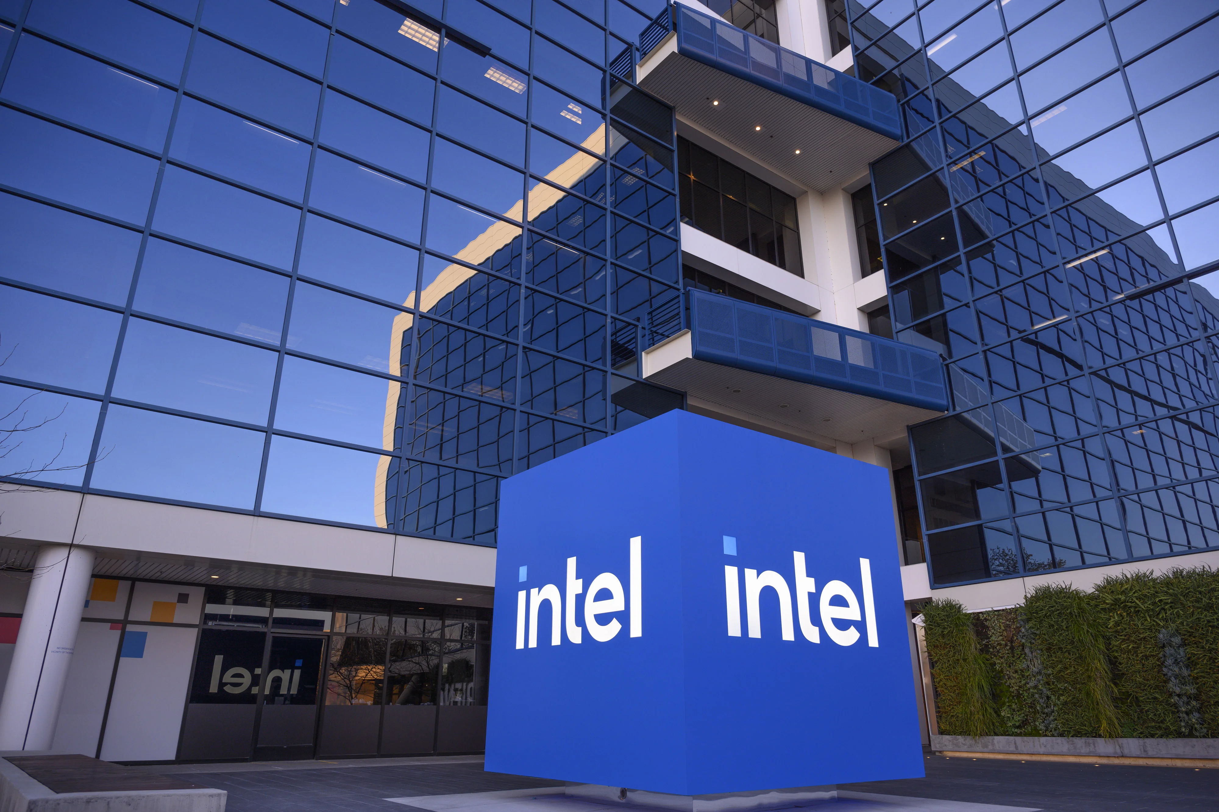 Intel pode encarecer CPUs em até 10% e "matar" linhas mais básicas