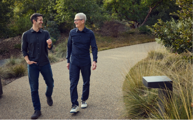 John Ternus assume como novo CEO da Apple no lugar de Tim Cook