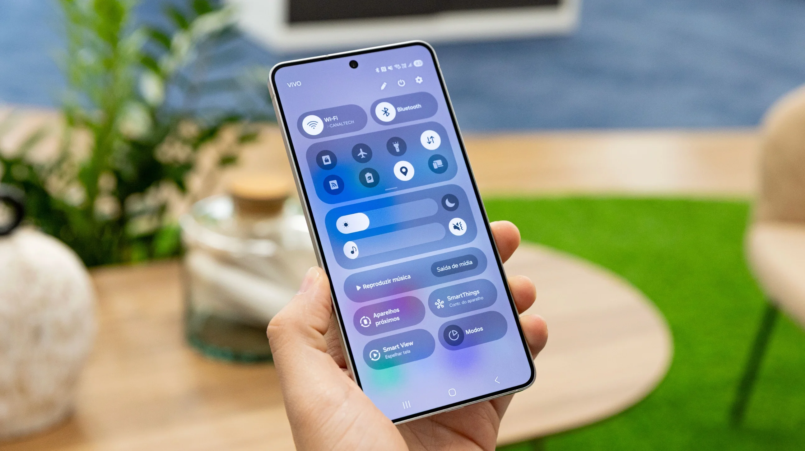 Magalu dá R$ 500 de desconto em celular top da Samsung: S25 Edge de 512 GB