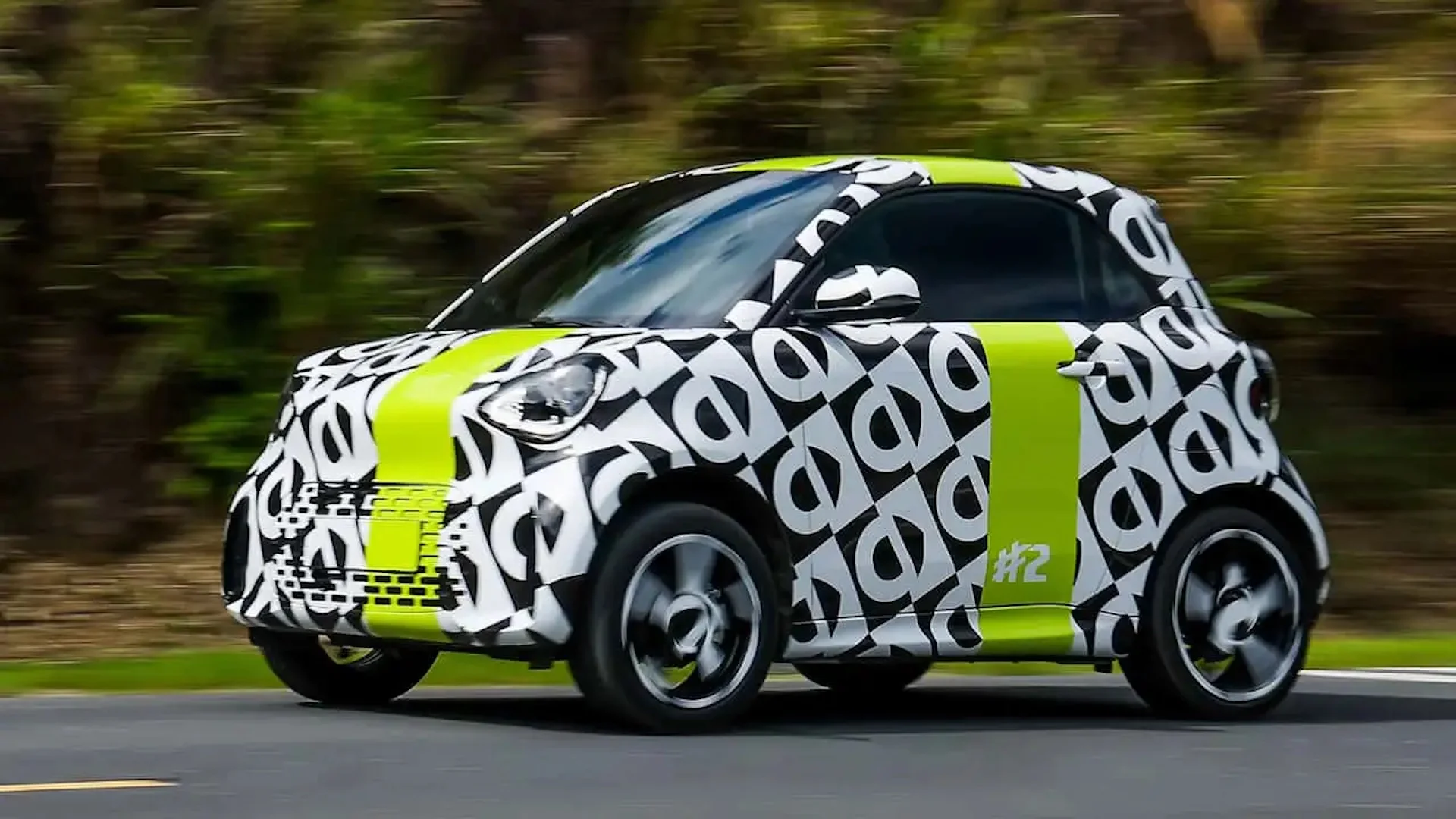 Mercedes e Geely se unem para lançar compacto elétrico "anti-BYD"