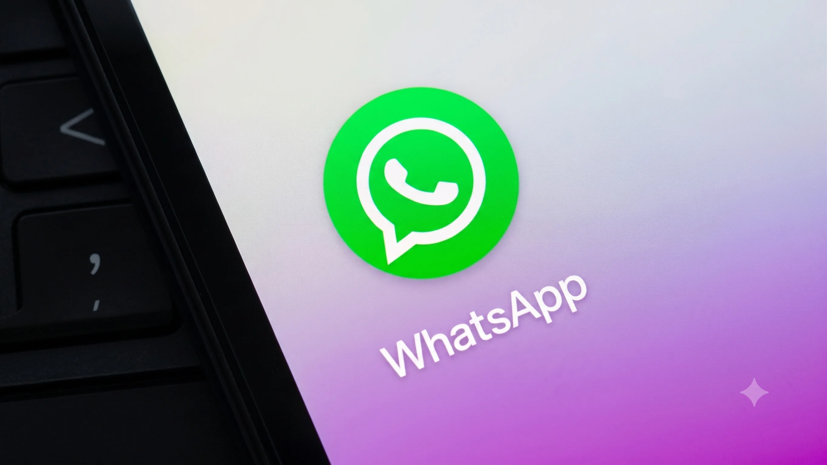 WhatsApp testa nova aba de contatos "estilo MSN" que mostra quem está online